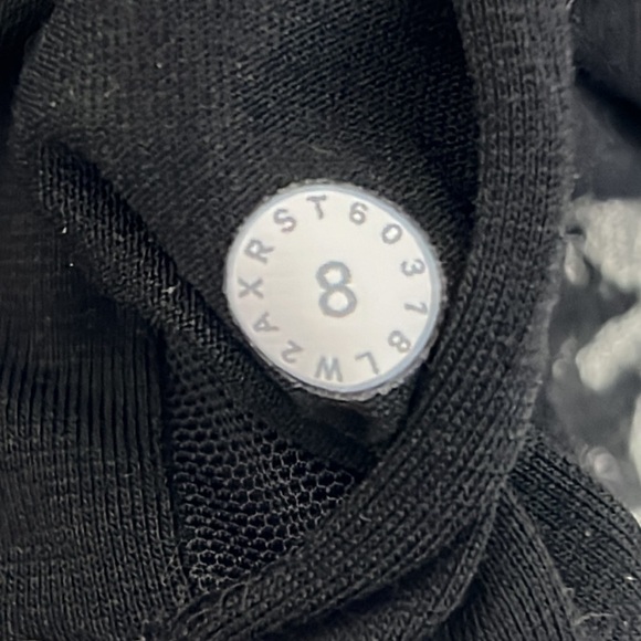 Lululemon Energy Bra Strappy Back Sports Bra Metallic Silver Glam Abstract Print - Picture 6 of 6